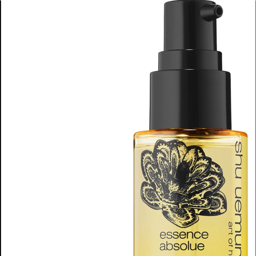 NWOT SHU UEMURA ESSENCE ABSOLUE OIL